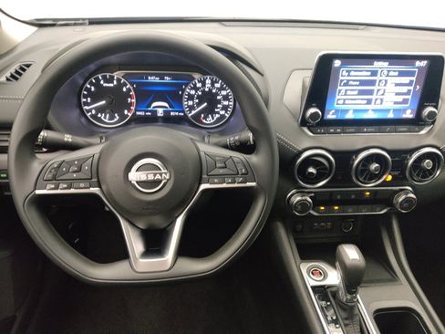 Used 2025 Nissan Sentra SV FWD image 22