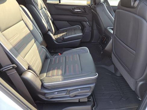 New 2026 GMC Yukon AT4 Ultimate w/ LPO, Floor Liner Package AWD/4WD image 28