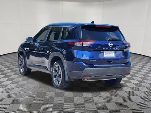 Used 2024 Nissan Rogue SV w/ SV Premium Package FWD image 8