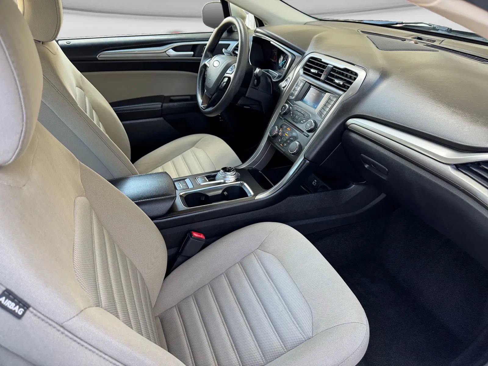 Used 2017 Ford Fusion S FWD image 24