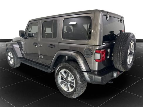 Used 2021 Jeep Wrangler Unlimited Sahara AWD/4WD image 3