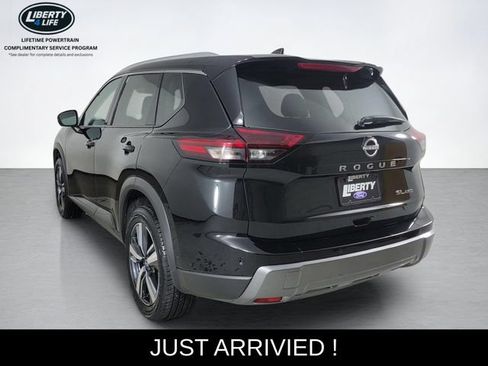 Used 2026 Nissan Rogue SL AWD/4WD image 5