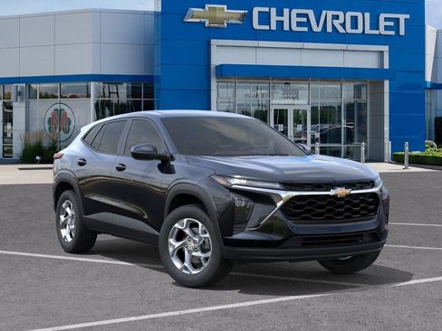 New 2026 Chevrolet Trax LS FWD image 7