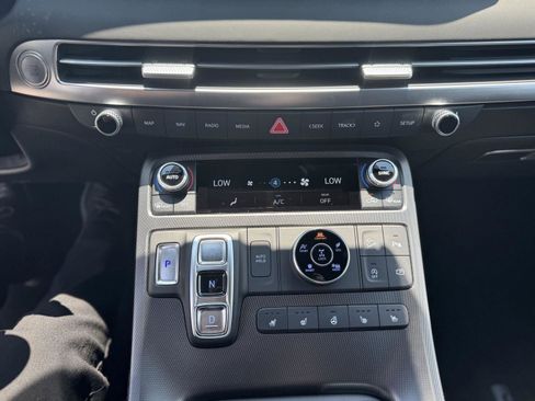 New 2025 Hyundai Palisade Calligraphy AWD/4WD image 17