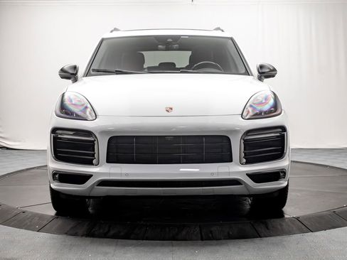 Used 2021 Porsche Cayenne GTS image 8