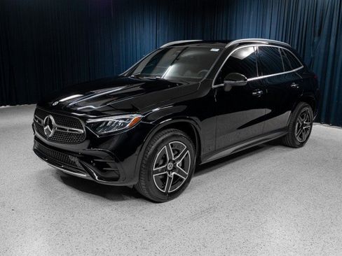 New 2026 Mercedes-Benz GLC 300 4MATIC image 1