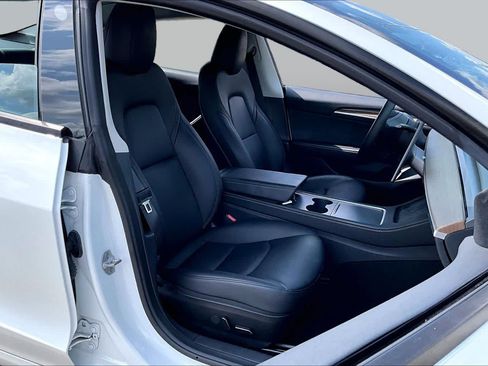 Used 2023 Tesla Model 3 Standard Range RWD image 7