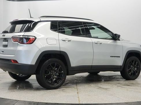New 2026 Jeep Compass Latitude AWD/4WD image 10
