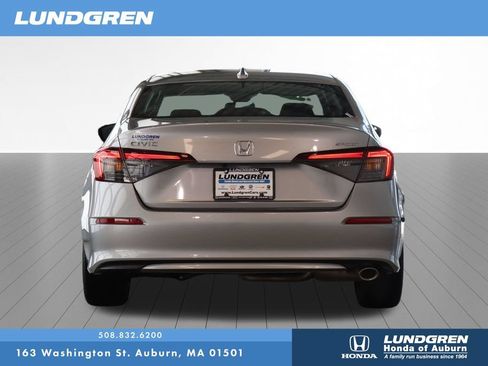 Used 2025 Honda Civic Sport image 31