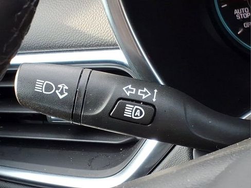 Used 2024 Chevrolet Equinox LT FWD image 27
