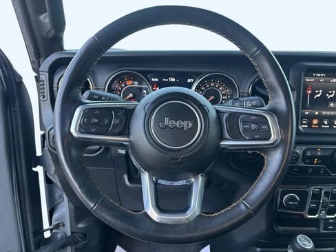Used 2023 Jeep Wrangler Unlimited Sahara AWD/4WD image 11