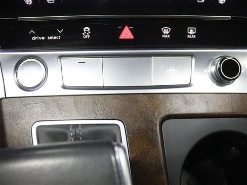 Used 2019 Audi A6 3.0T Prestige w/ Prestige Package AWD/4WD image 40