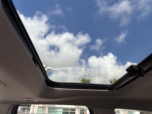 Used 2015 Chevrolet Traverse LT w/ LPO, 'HIT The Road' Package image 18