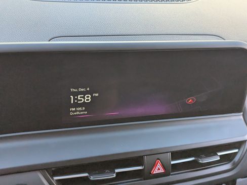 Used 2025 Kia Seltos EX w/ EX Sunroof Package image 24