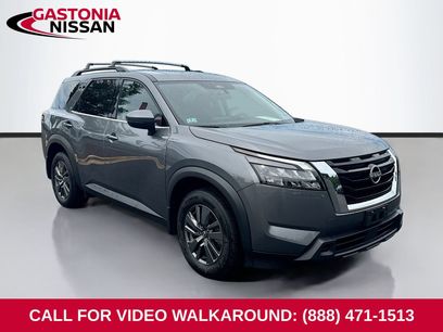 Used 2023 Nissan Pathfinder SV w/ SV Premium Package