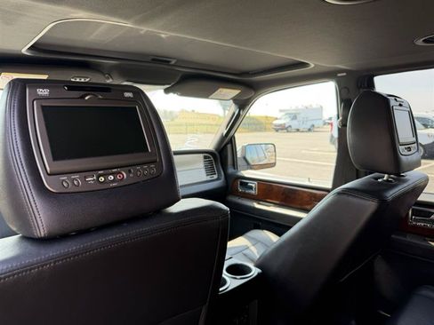 Used 2013 Lincoln Navigator L 4WD w/ HD Trailer Tow Pkg image 13