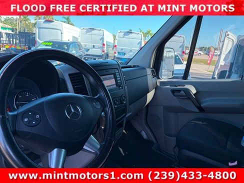 Used 2016 Mercedes-Benz Sprinter 2500 image 19