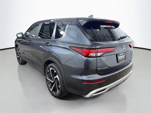 Used 2024 Mitsubishi Outlander SE AWD/4WD image 7