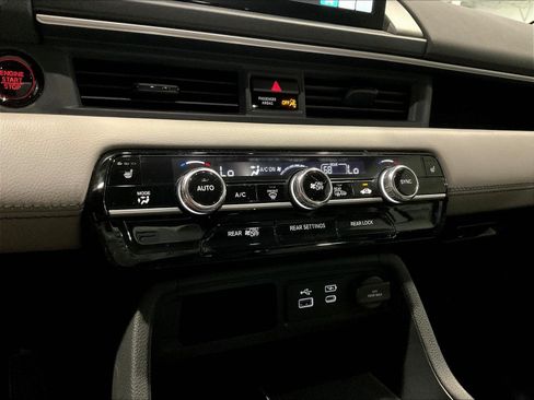 Certified 2023 Honda Pilot Touring image 15