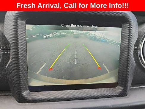 Used 2020 Jeep Wrangler Unlimited Sahara AWD/4WD image 6
