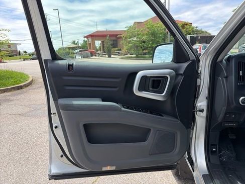 Used 2007 Honda Ridgeline RTX image 14