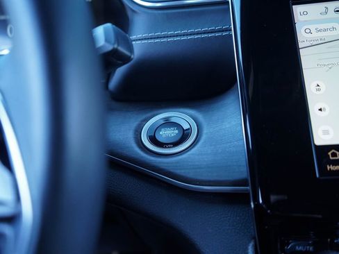 Used 2022 Jeep Grand Cherokee L Overland image 21