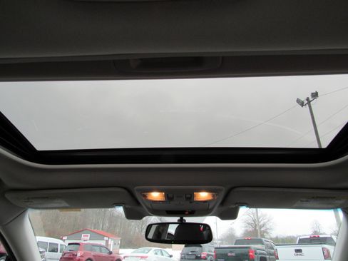 Used 2016 Subaru Legacy 2.5i Limited image 9