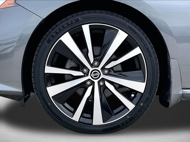 Used 2019 Nissan Altima 2.5 SR FWD image 10