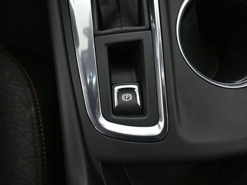 Used 2023 Chevrolet Equinox LT FWD image 25