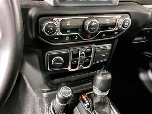 Used 2022 Jeep Wrangler Unlimited Sport w/ Xtreme Recon 35" Tire Package AWD/4WD image 8
