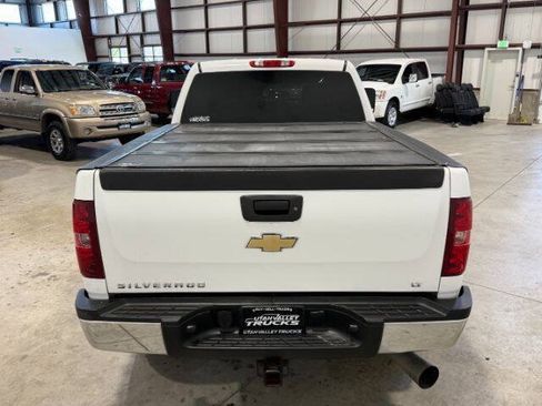 Used 2010 Chevrolet Silverado 2500 LT AWD/4WD image 10