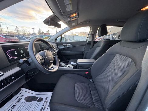 Used 2023 Kia Sportage LX image 21