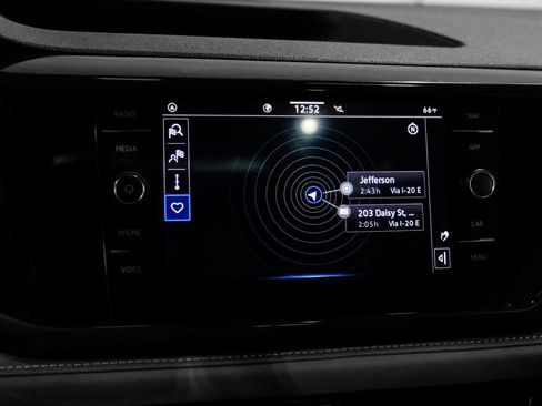 Used 2022 Volkswagen Taos SEL w/ Panoramic Sunroof Package image 30