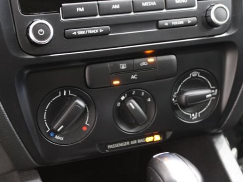 Used 2012 Volkswagen Jetta S FWD image 16