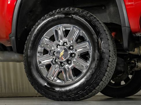 Used 2024 Chevrolet Silverado 2500 High Country w/ Technology Package AWD/4WD image 54
