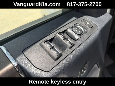 Used 2022 Ford F250 Lariat w/ Lariat Value Package AWD/4WD image 17