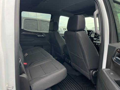 Used 2024 GMC Sierra 1500 Elevation AWD/4WD image 8