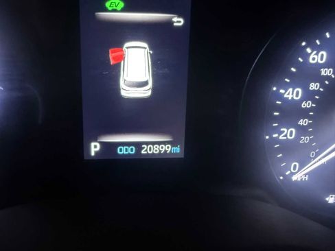 Certified 2023 Toyota Sienna XLE image 36