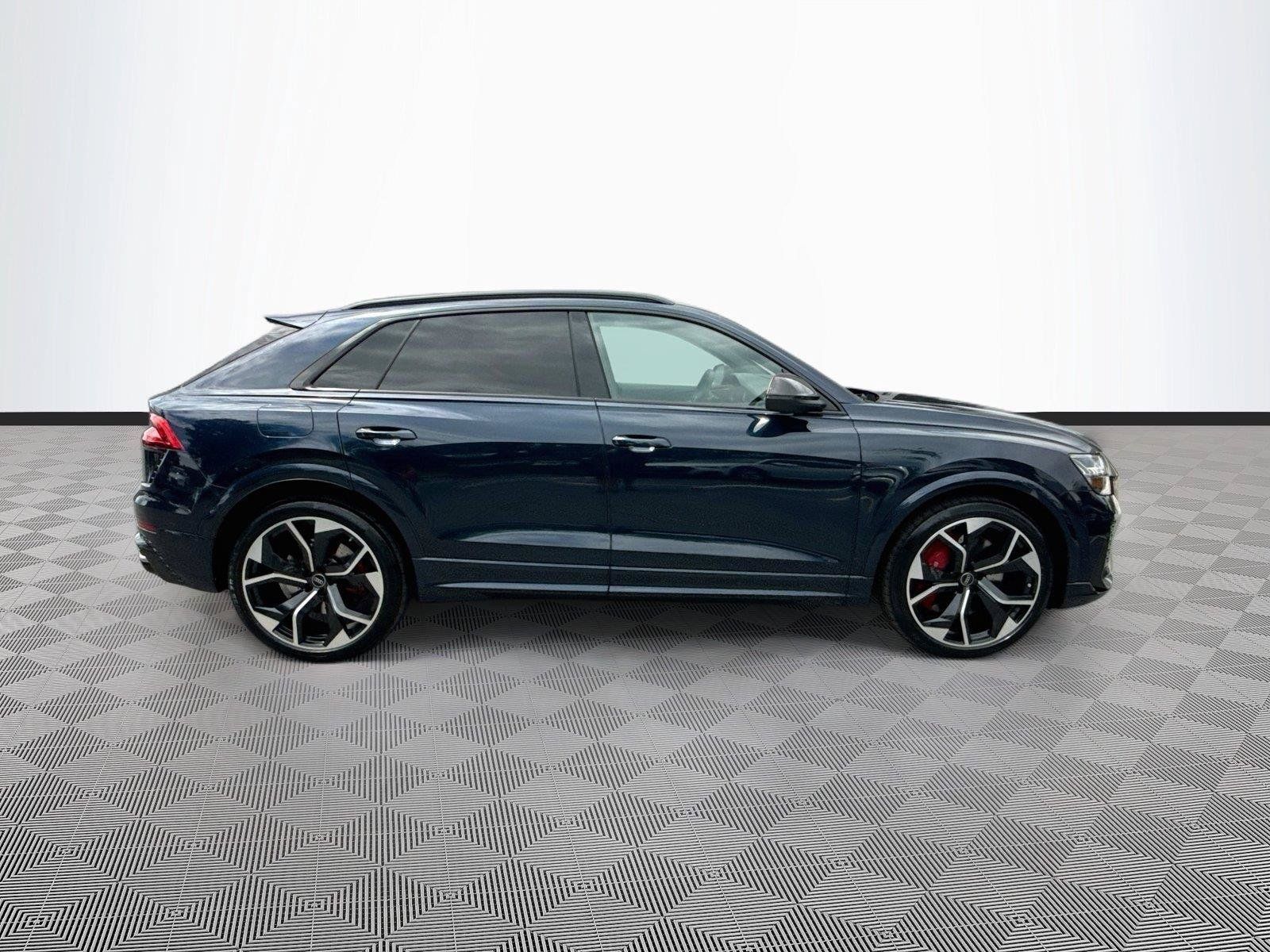 Used 2023 Audi RS Q8 w/ Black Optic Package AWD/4WD image 8