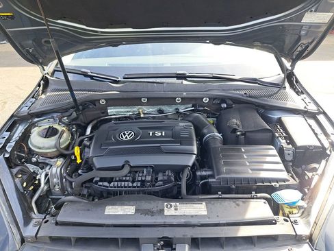 Used 2016 Volkswagen Golf S FWD image 26