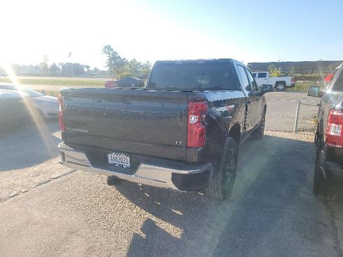 Used 2023 Chevrolet Silverado 1500 LT AWD/4WD image 4
