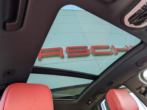 New 2026 Porsche Macan S image 27