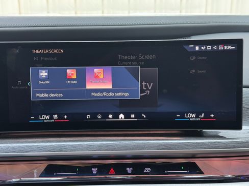 Used 2023 BMW i7 xDrive60 w/ Executive Package 2 AWD/4WD image 26