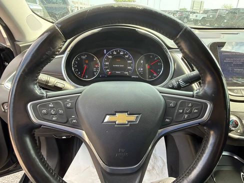 Used 2022 Chevrolet Malibu Premier FWD image 23