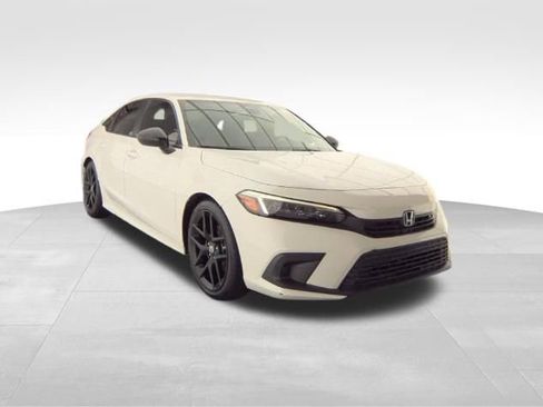 Used 2022 Honda Civic Sport image 3