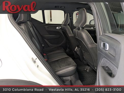 Used 2021 Volvo XC40 T5 R-Design w/ Climate Package AWD/4WD image 10