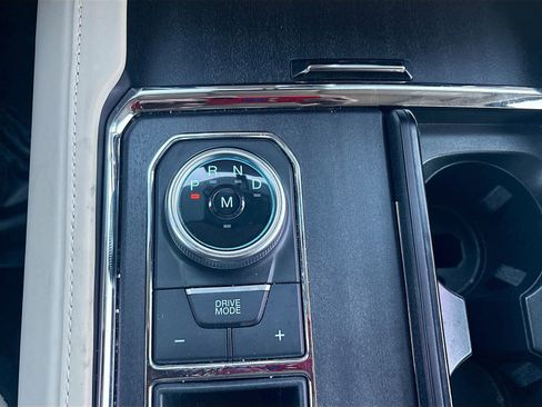 Used 2022 Ford Expedition Platinum RWD image 17