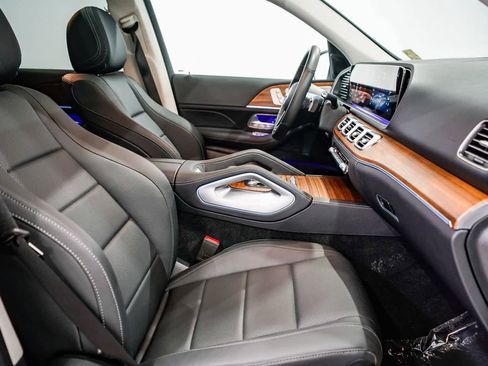 Used 2025 Mercedes-Benz GLE 350 4MATIC image 16