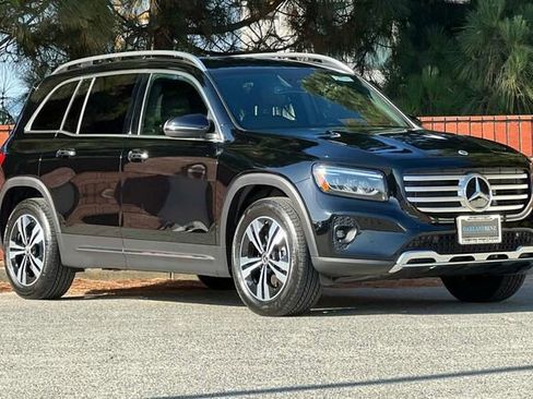 Certified 2025 Mercedes-Benz GLB 250 GLB 250 image 2