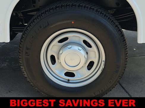 New 2025 Ford F250 XL w/ FX4 Off-Road Package image 37